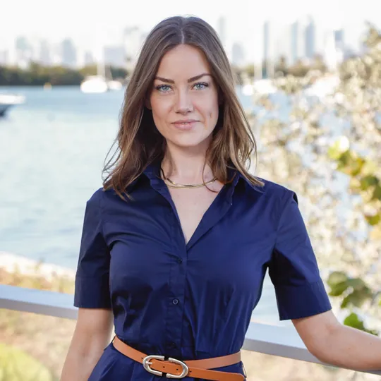 Margaret Everhard, Agent in  - Compass