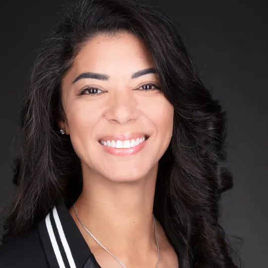 Carmelita Layog, Agent in  - Compass