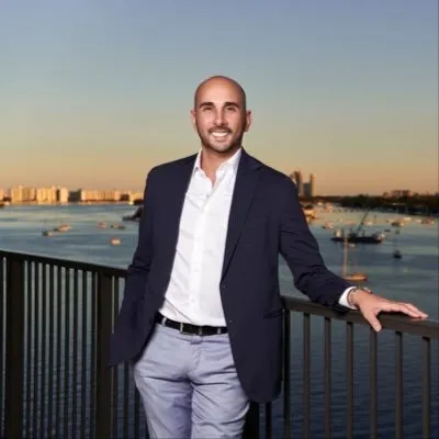 Aouri Makhlouf, Agent in  - Compass