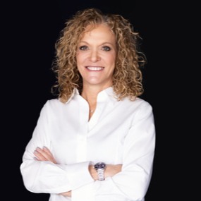 Headshot of Amy McLendon