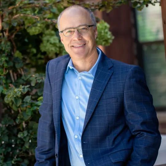 Tom Wiltberger, Agent in  - Compass