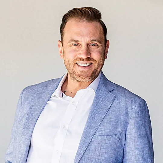 Mike Palermo, Agent in  - Compass