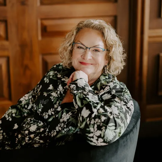 Jennifer Ellison, Agent in  - Compass