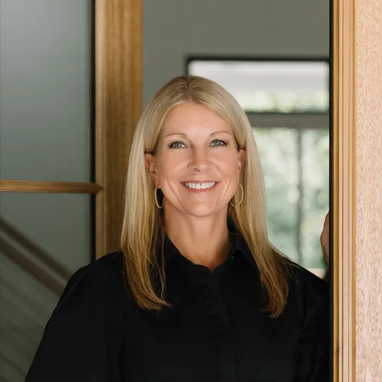 Sherry Ajluni, Agent in  - Compass