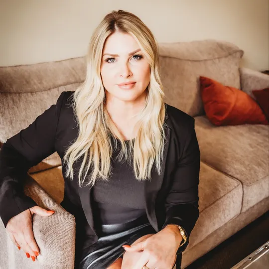 Jenny Fowler, Agent in  - Compass