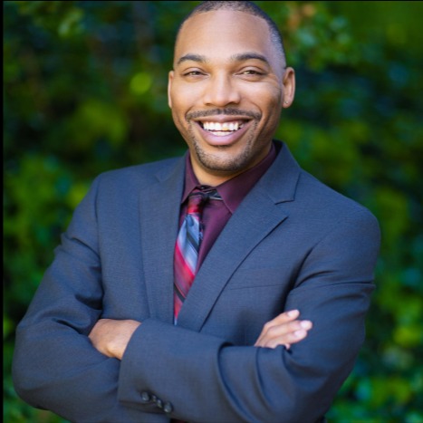 Headshot of Thomas Lane