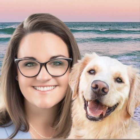 Headshot of Nicole Holland