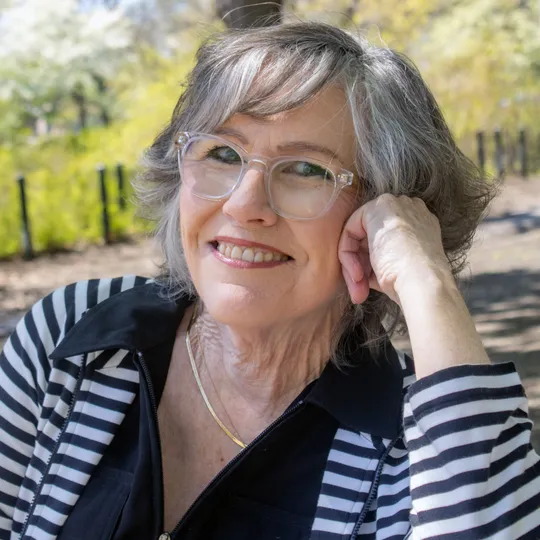 Kate McClelland, Agent in  - Compass