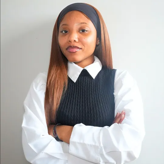 Nathasia Holst, Agent in  - Compass