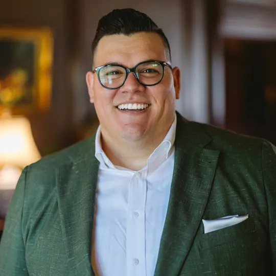 Jonathan Chacon, Agent in  - Compass