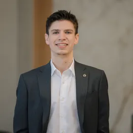 Brenden Angus, Agent in  - Compass