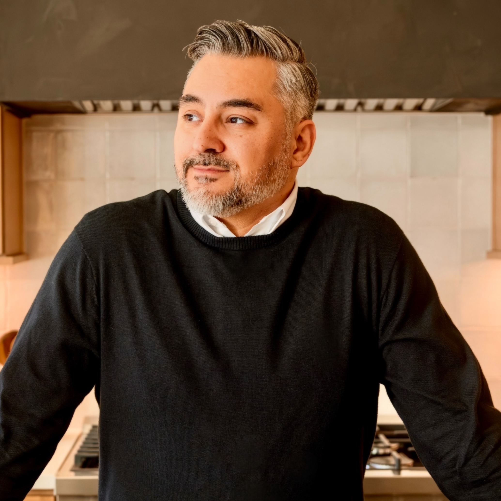 Headshot of Fabian Silvas