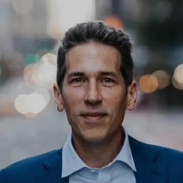 Dominique Lavoie, Agent in  - Compass