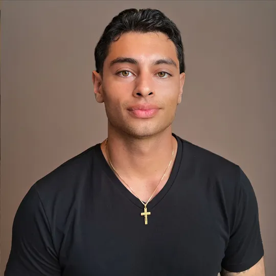 Kevin Romero, Agent in  - Compass