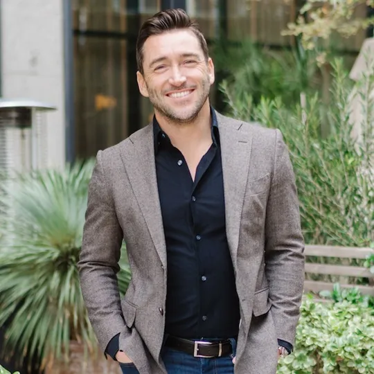 Alex Tapp, Agent in  - Compass