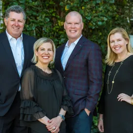Gizelle and Co, Agent in  - Compass