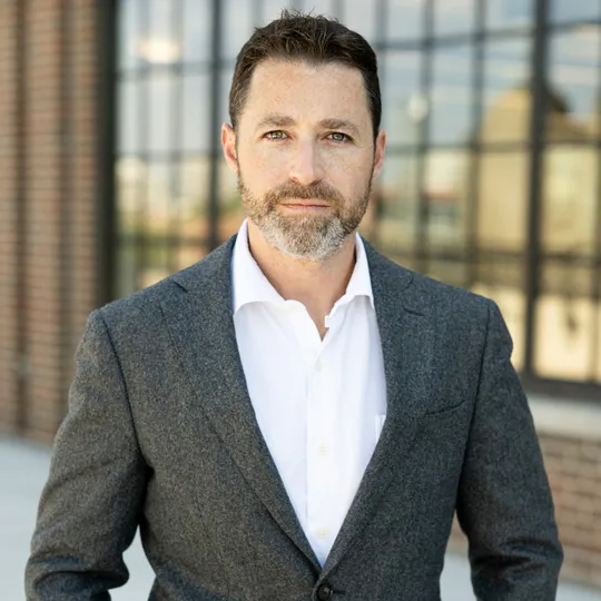 Lance Kirshner, Agent in  - Compass