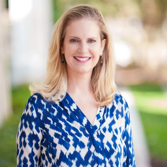 Amanda Albert, Agent in  - Compass