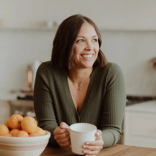 Jennifer Hernandez, Agent in  - Compass