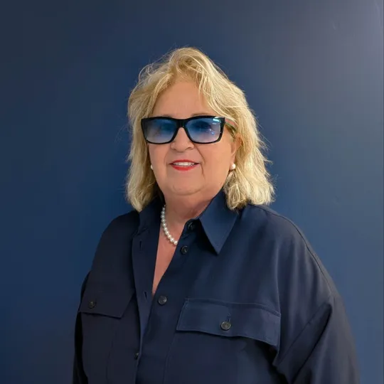 Gladys Martinez, Agent in  - Compass