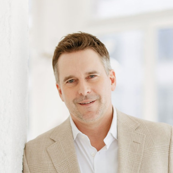 Headshot of Tom Honeycutt