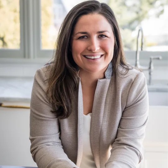 Courtney Durkin, Agent in  - Compass