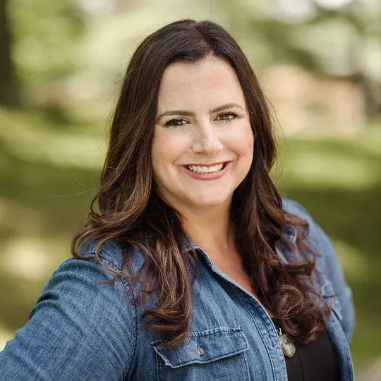 Jenny Barnick, Agent in  - Compass