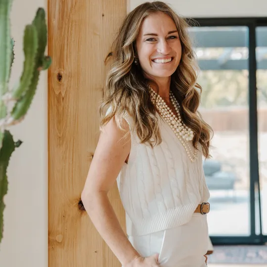 Brogan Rossi, Agent in  - Compass