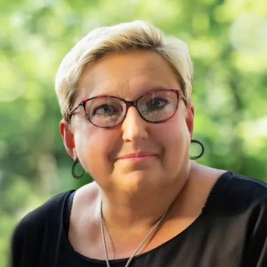 Rosemarie Lowery, Agent in  - Compass