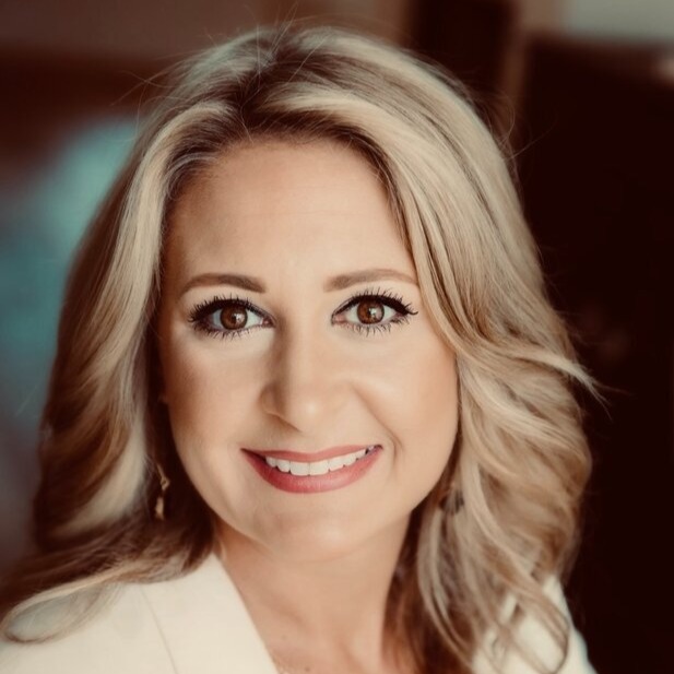 Headshot of Heather Leaphart