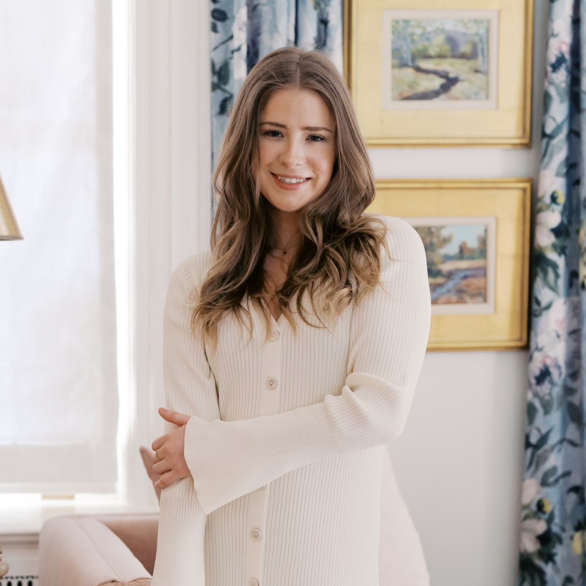 Headshot of Isabel Harrelson