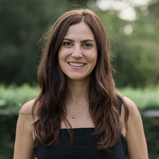 Jennifer Hunter, Agent in  - Compass