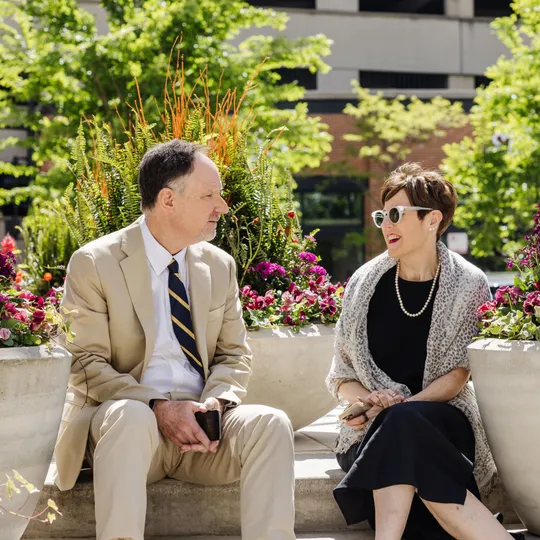 Julie Chesne, Agent in  - Compass