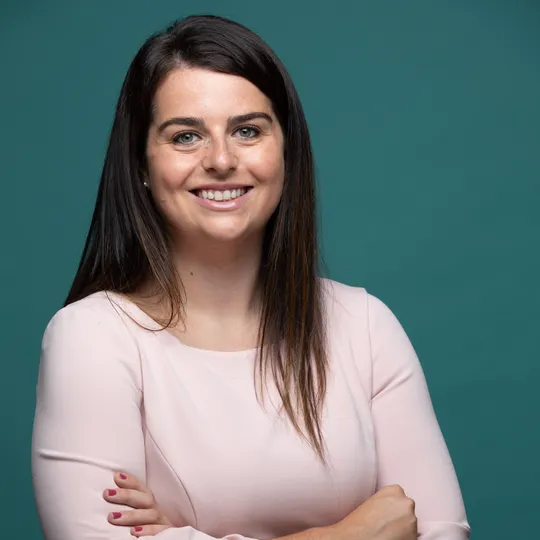 Stephanie Pagone, Agent in  - Compass