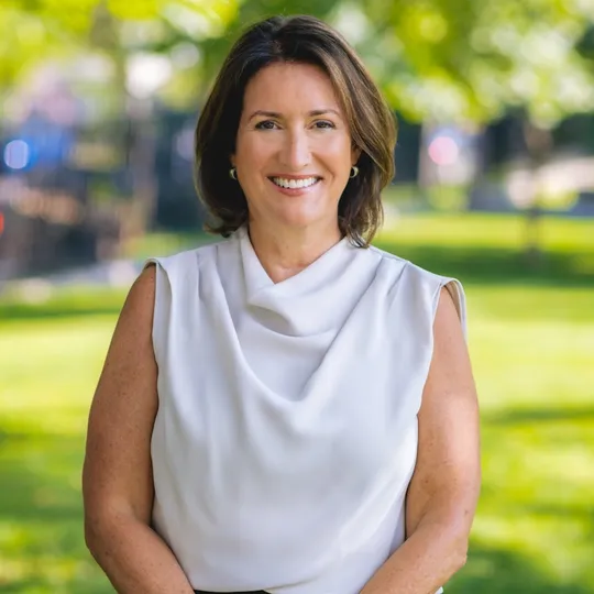 Julie Downey, Agent in  - Compass