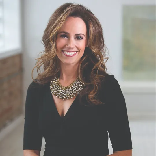 Heidi Ziomek, Agent in  - Compass