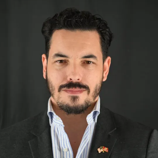 Juston Braden, Agent in  - Compass