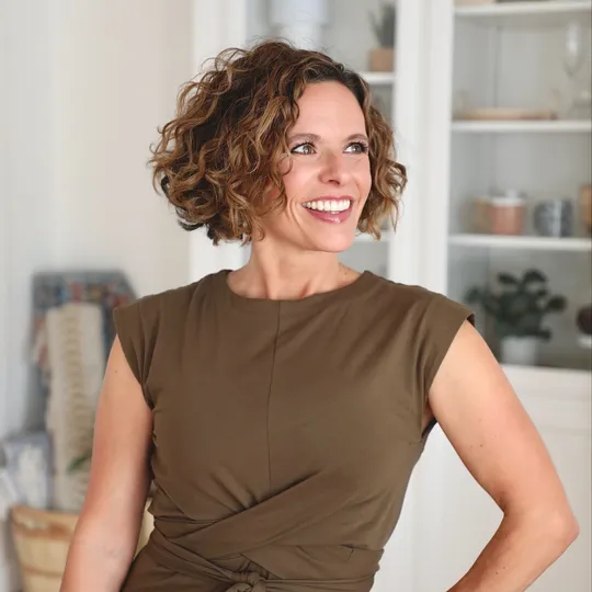 Rhonda Keen, Agent in  - Compass