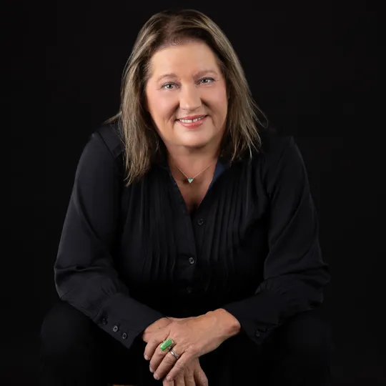 Cindy Felix, Agent in  - Compass