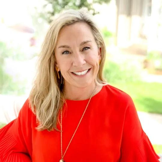 Tricia Freeman, Agent in  - Compass