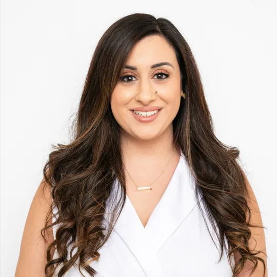 Christina Meno, Agent in  - Compass