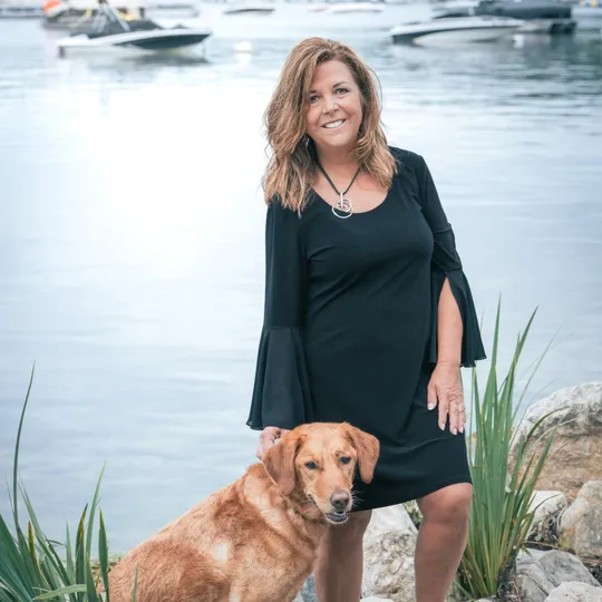 Laura Rodriguez, Agent in  - Compass