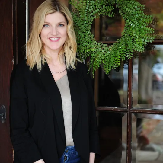 Shannon Porter, Agent in  - Compass