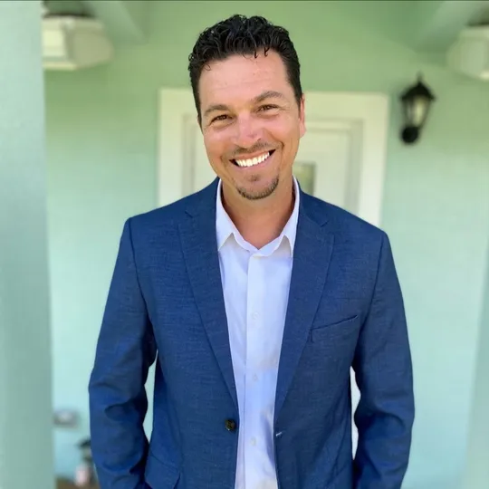 Joshua McDonald, Agent in  - Compass