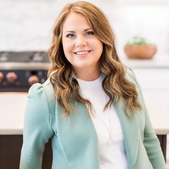 Caroline Meeker, Agent in  - Compass