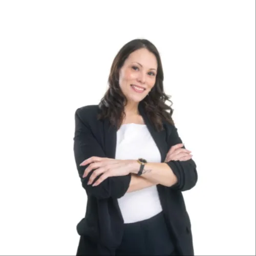 Abigail Weikel, Agent in  - Compass