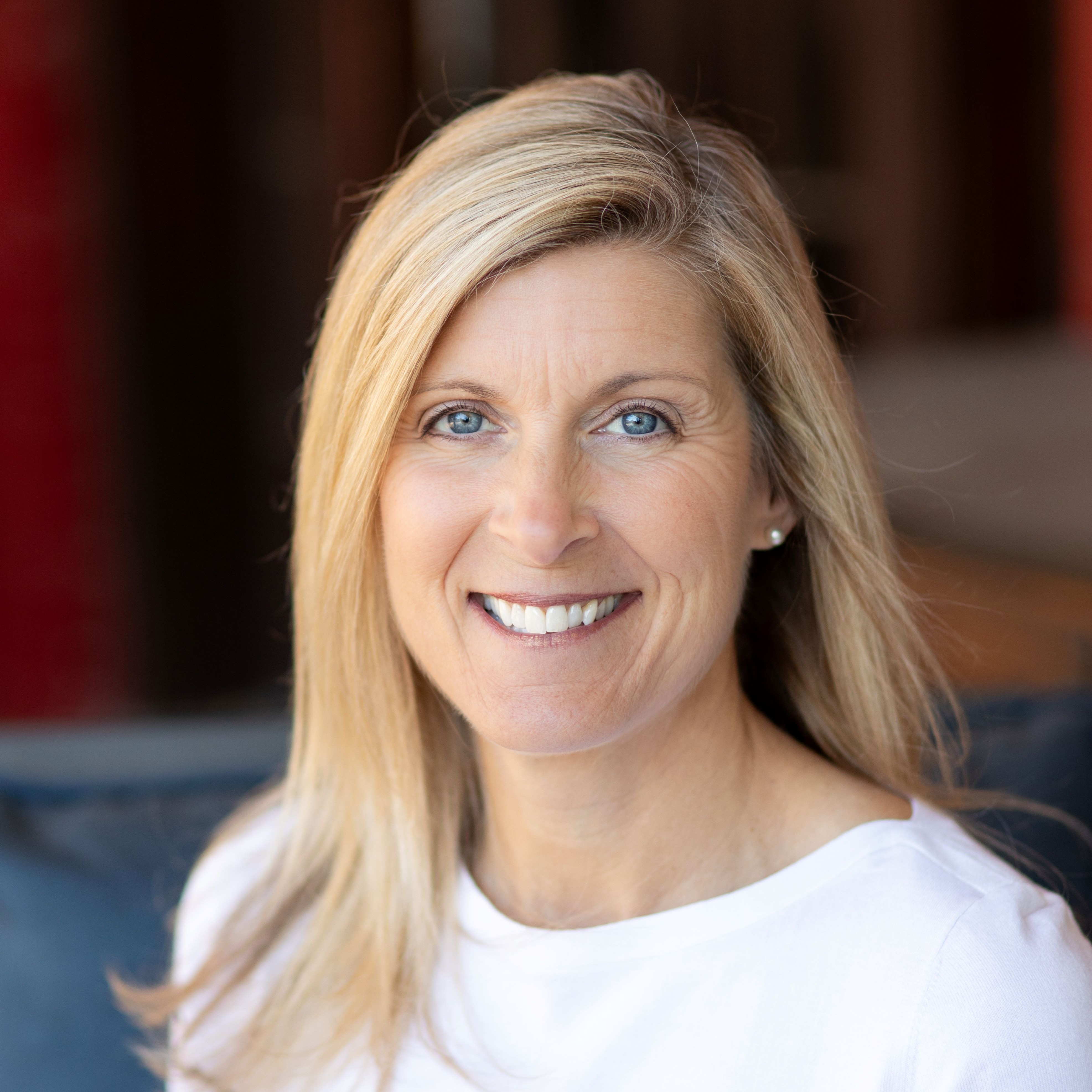 Headshot of Allison Roston