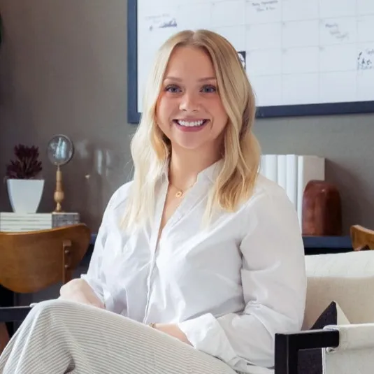 Brooke Spiker, Agent in  - Compass