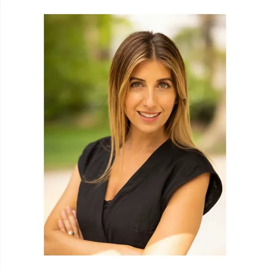 Lindsee Silverstein, Agent in  - Compass