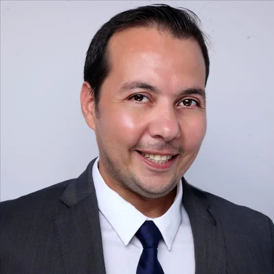 Ahmed Mohamed, Agent in  - Compass